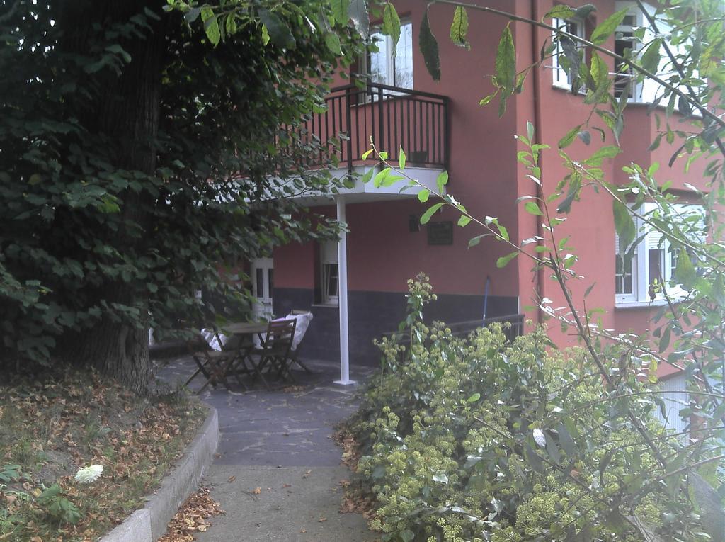 Apartamentos Los Balcones Tineo Exterior photo